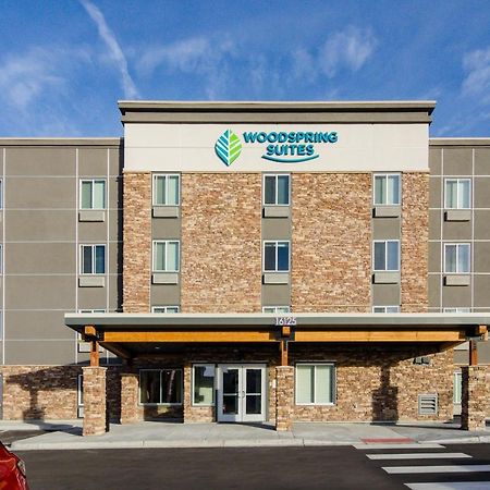 Woodspring Suites Thornton-North Denver Bagian luar foto