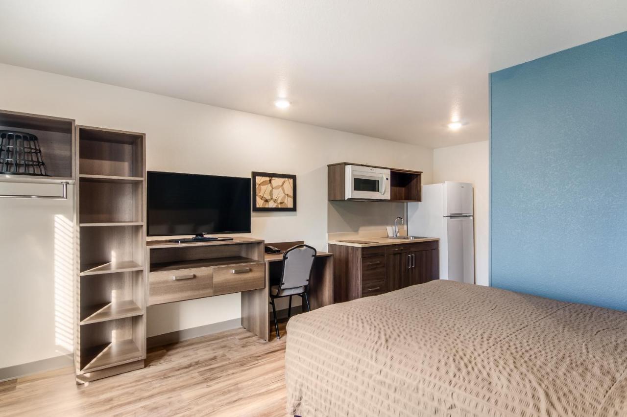 Woodspring Suites Thornton-North Denver Bagian luar foto