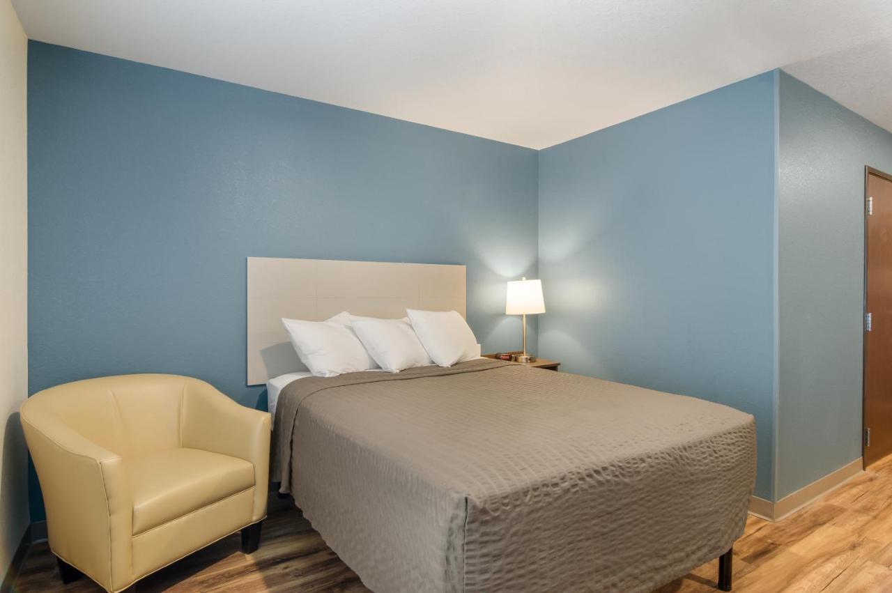 Woodspring Suites Thornton-North Denver Bagian luar foto