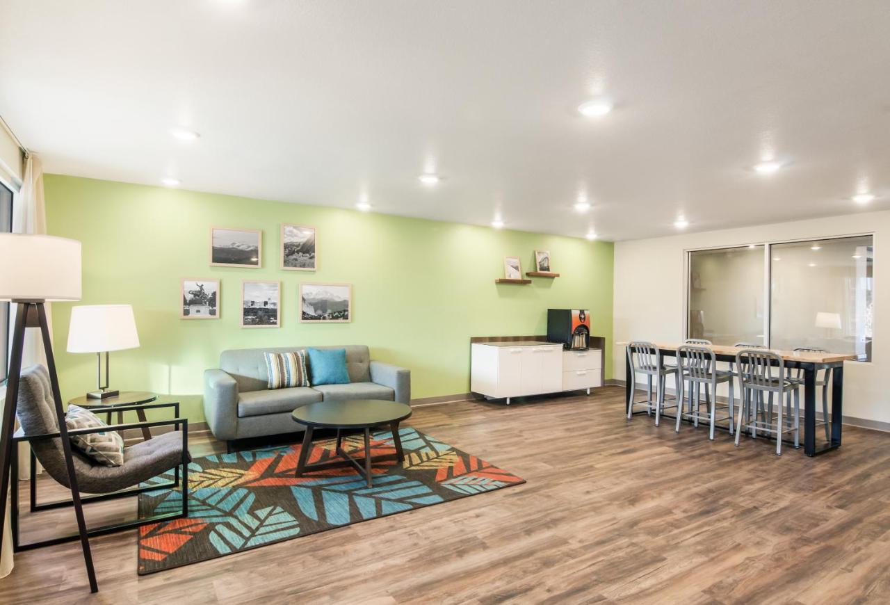 Woodspring Suites Thornton-North Denver Bagian luar foto
