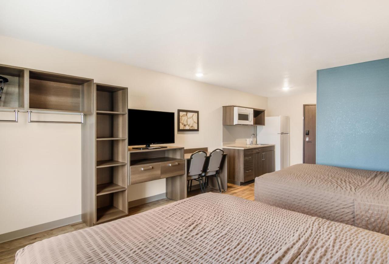 Woodspring Suites Thornton-North Denver Bagian luar foto