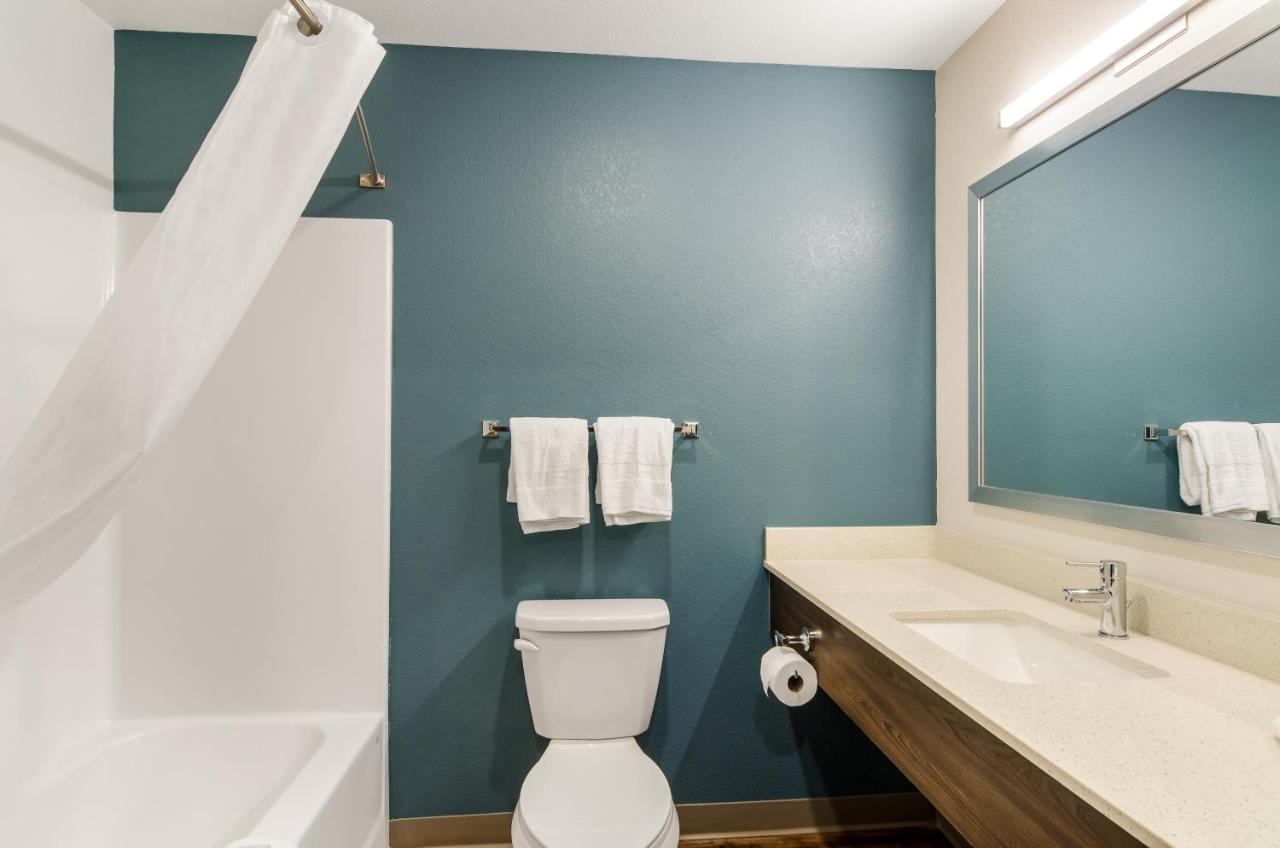 Woodspring Suites Thornton-North Denver Bagian luar foto