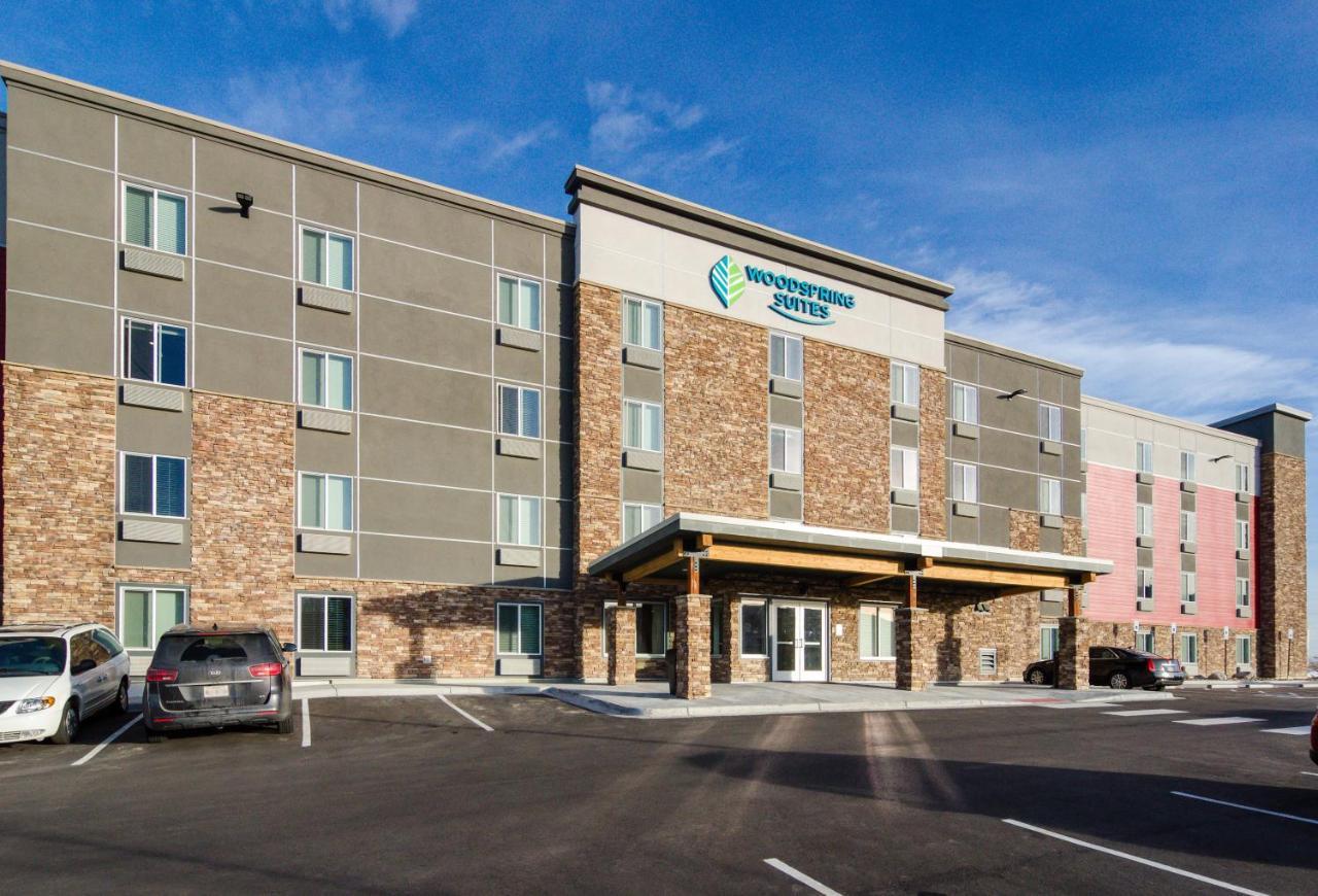 Woodspring Suites Thornton-North Denver Bagian luar foto