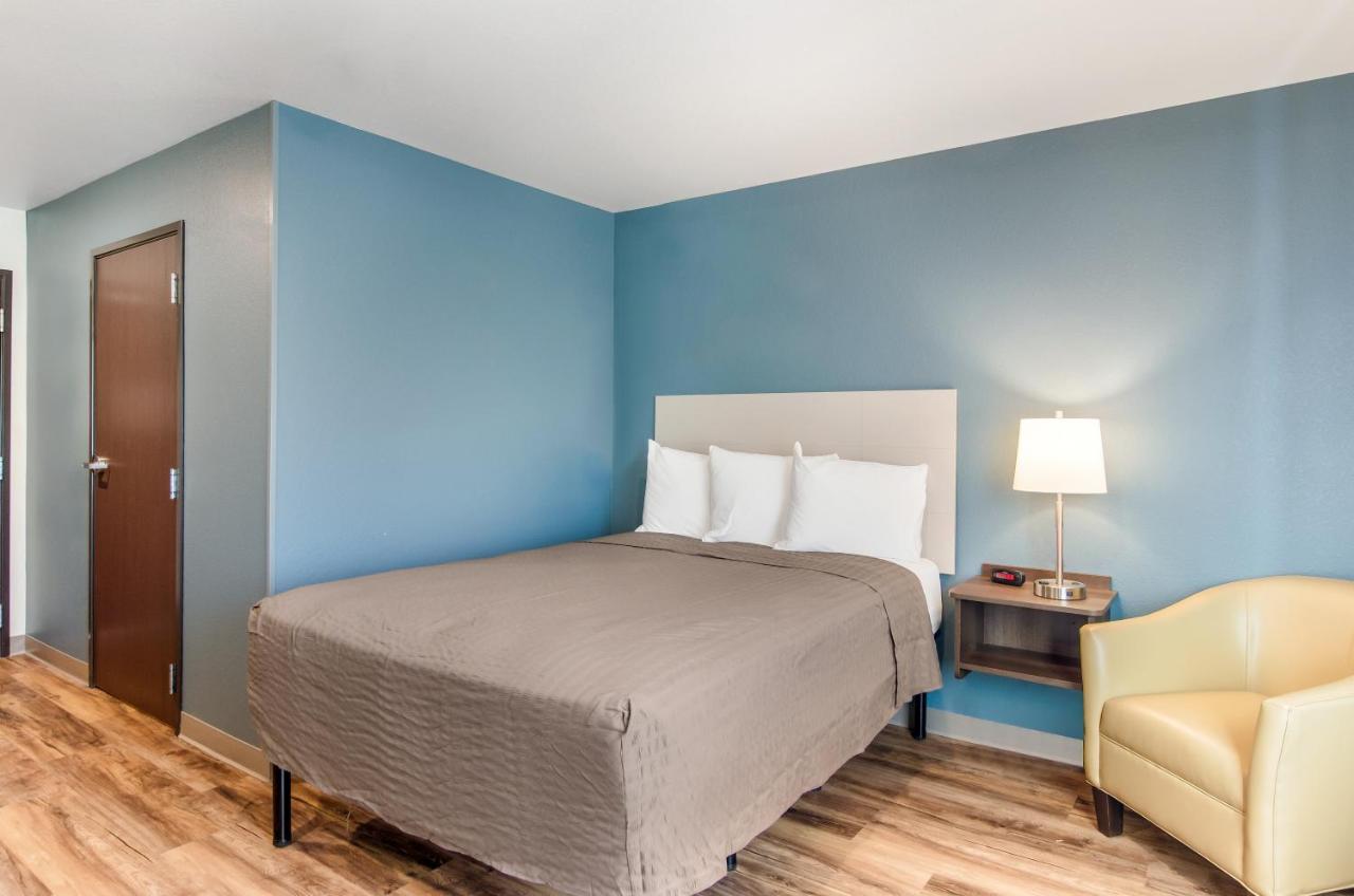 Woodspring Suites Thornton-North Denver Bagian luar foto