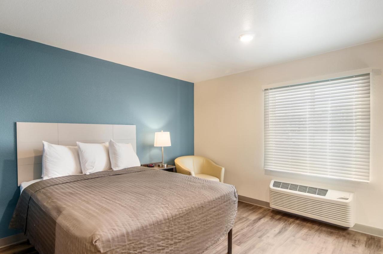 Woodspring Suites Thornton-North Denver Bagian luar foto