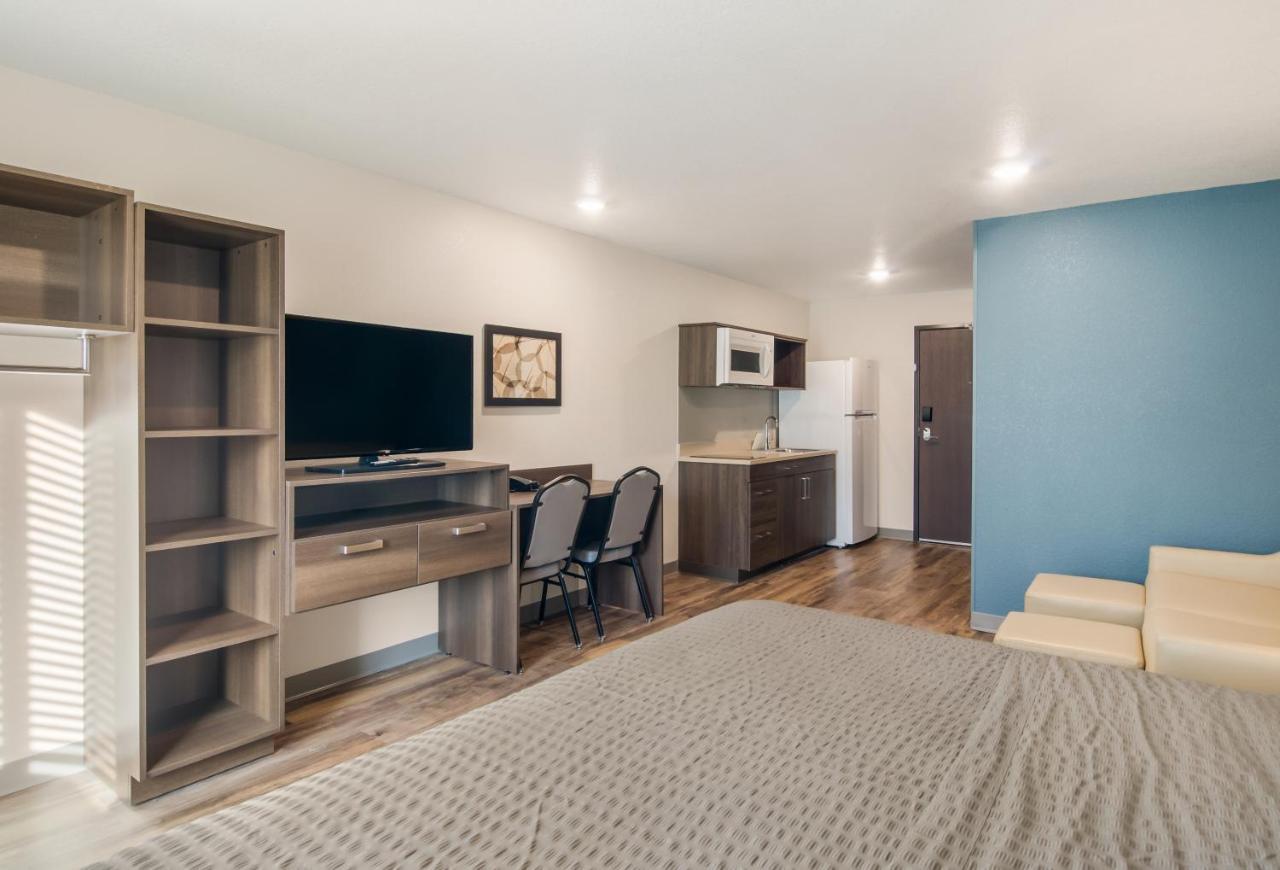 Woodspring Suites Thornton-North Denver Bagian luar foto