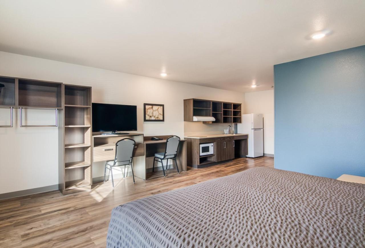 Woodspring Suites Thornton-North Denver Bagian luar foto
